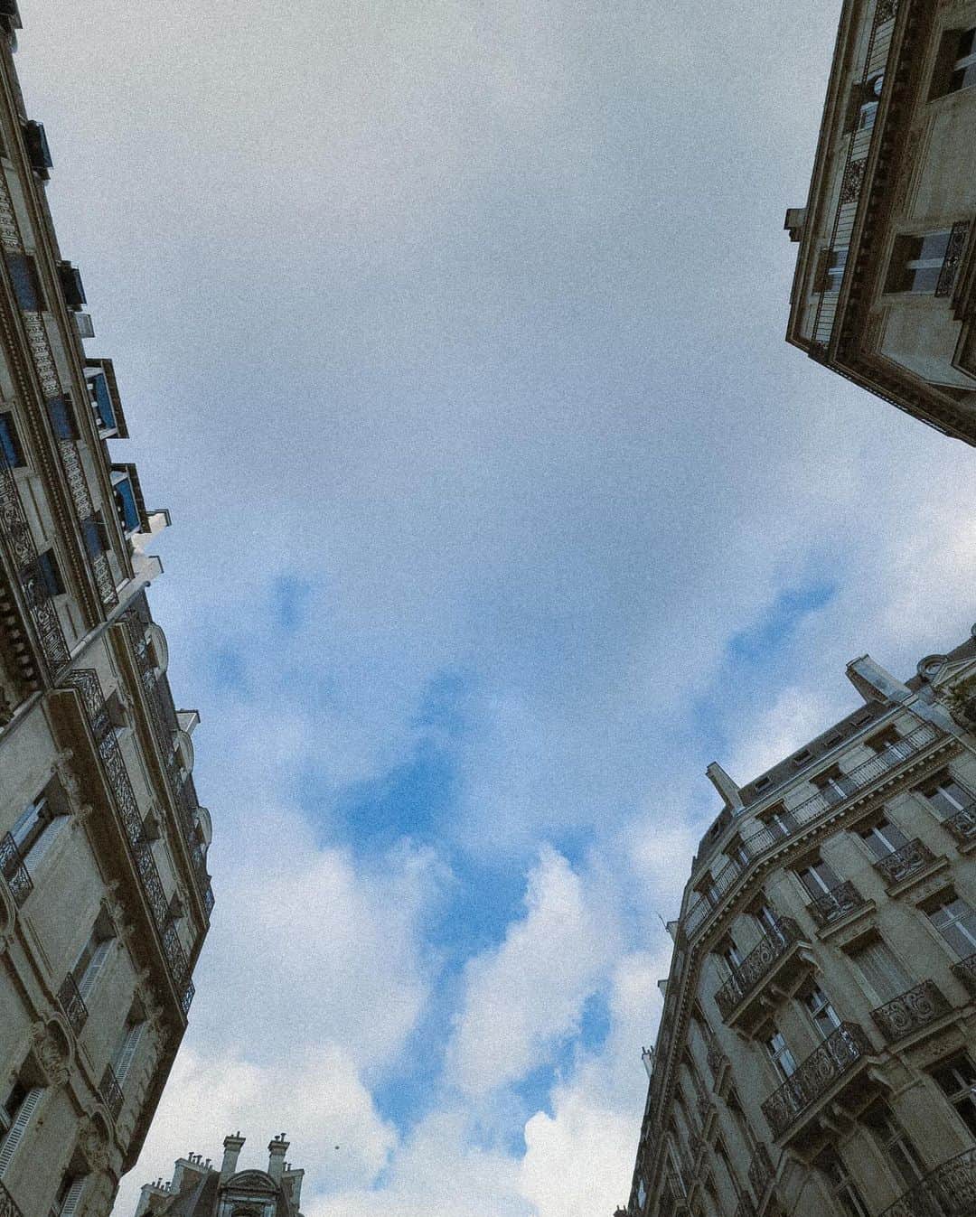 ウォヌさんのインスタグラム写真 - (ウォヌInstagram)「Paris」11月16日 1時38分 - everyone_woo
