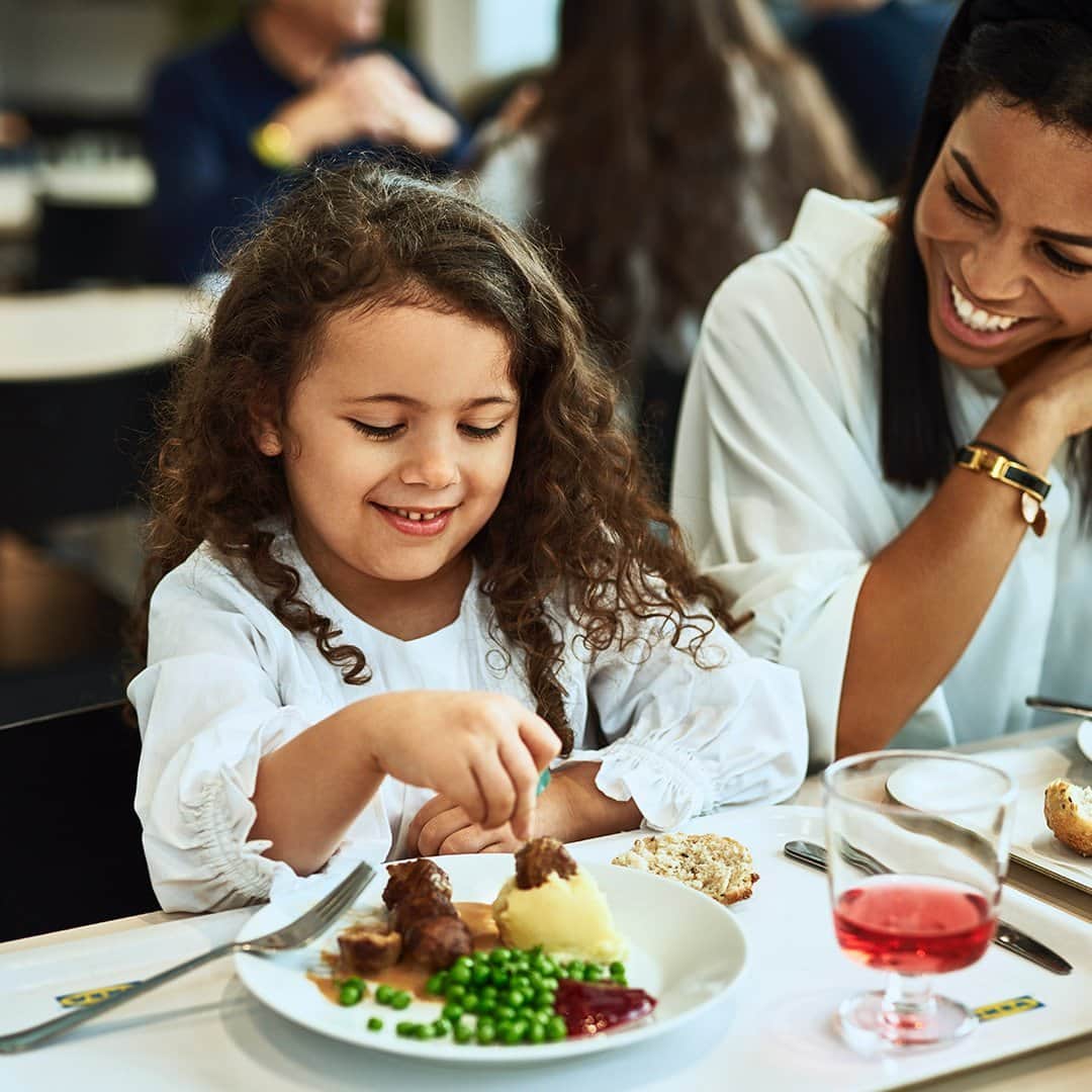 IKEA USAのインスタグラム：「Appetizing prices, all day long. Bite into these delicious breakfast, lunch and dinner options without biting into your monthly budget. Bring an appetite and a friend to your local IKEA store’s Swedish Restaurant ASAP! Valid at participating locations. Learn more at link in bio.」