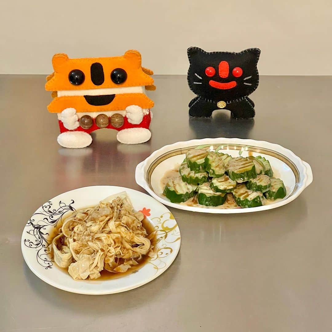 大石暁規のインスタグラム：「燙豆皮＆胡麻醬小黃瓜」