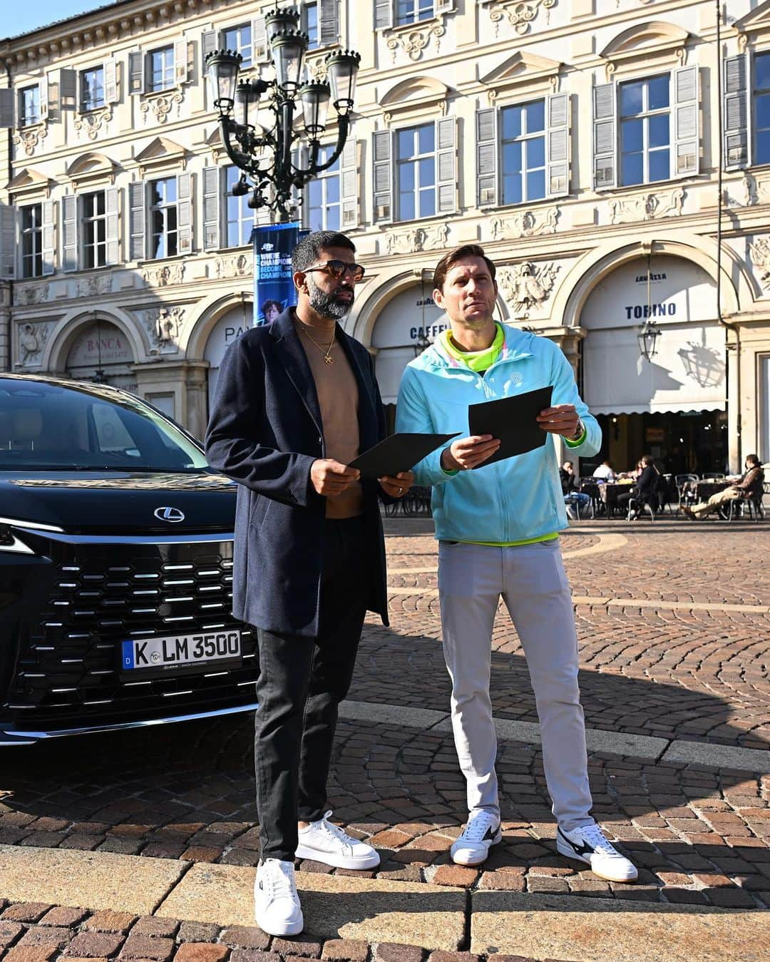 ATP World Tourさんのインスタグラム写真 - (ATP World TourInstagram)「All business 😎 A little behind-the-scenes from the scavenger hunt challenge: Turin edition   @lexus_italia | #LexusTheHunt | #partner」11月16日 2時37分 - atptour