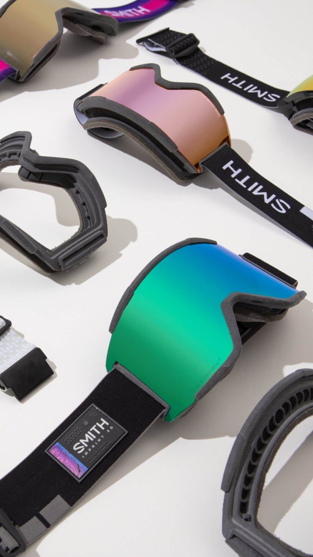 Smithのインスタグラム：「Fit to face anything.   Introducing Squad and Squad XL to the Smith Imprint 3D Collection. Based on a precision scan that maps the unique terrain of your face, we use cutting-edge 3D printing technology to create goggles with an ultra-custom fit. Made-to-order. One-of-a-kind. For you and you only. This is Custom redefined. Head to the link in our bio to learn more about the revolutionary Imprint 3D collection.」