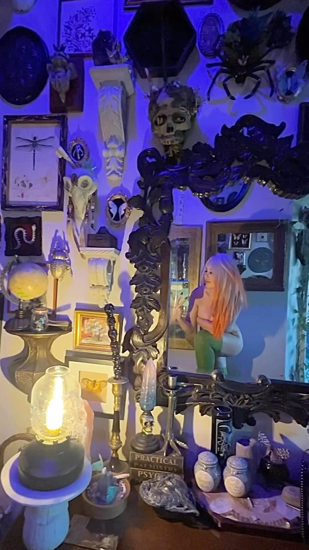 Jessica Nigriのインスタグラム：「TRINKET WALL!!」