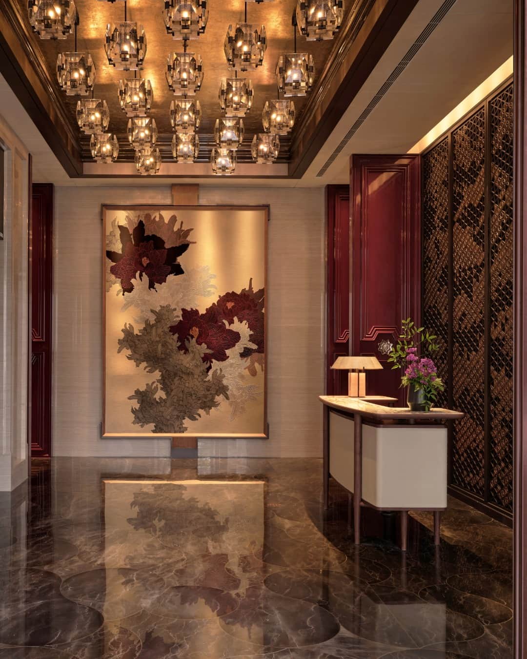 Conrad Hotelsのインスタグラム：「Venture to spaces that awaken your inspiration.  📍 @conradshenzhen」