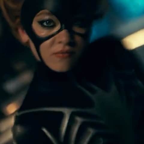 ハリウッド・リポーターさんのインスタグラム写真 - (ハリウッド・リポーターInstagram)「#DakotaJohnson sees the future as #MadameWeb in the all-new first trailer. The film also stars #SydneySweeney, #AdamScott, #CelesteOConnor, #IsabelaMerced, #EmmaRoberts and more. Watch now at the link in bio.」11月16日 3時22分 - hollywoodreporter