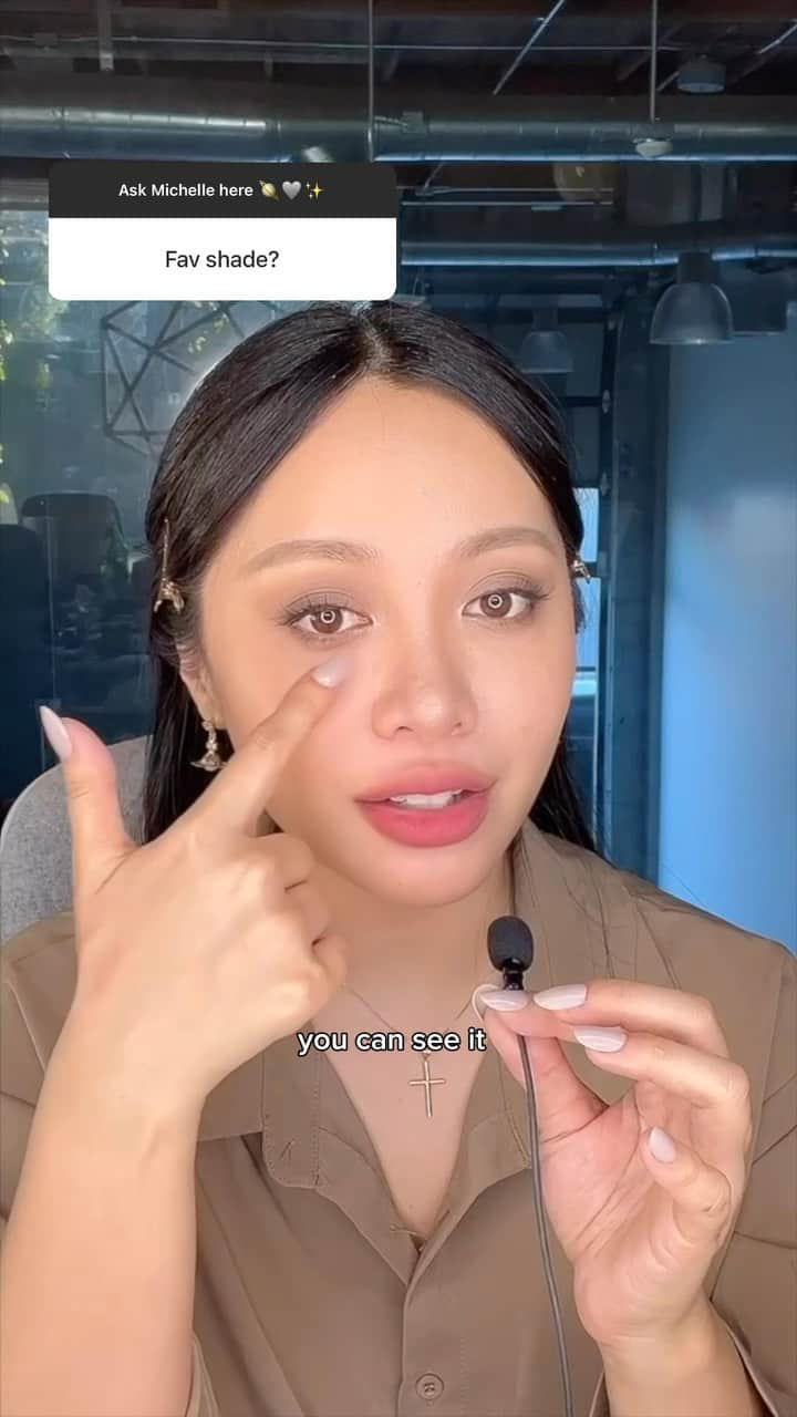 ミシェル・ファンのインスタグラム：「“It’s buttery, it’s soft, it’s airbrushy… it’s pure magic 🪄” — @michellephan   🎁🩶: Want to win a free Saturn’s Return?🪐 Join us on our first TikTok Live tomorrow 11/16 11am PST! See you there 👋  #QAwithMish」