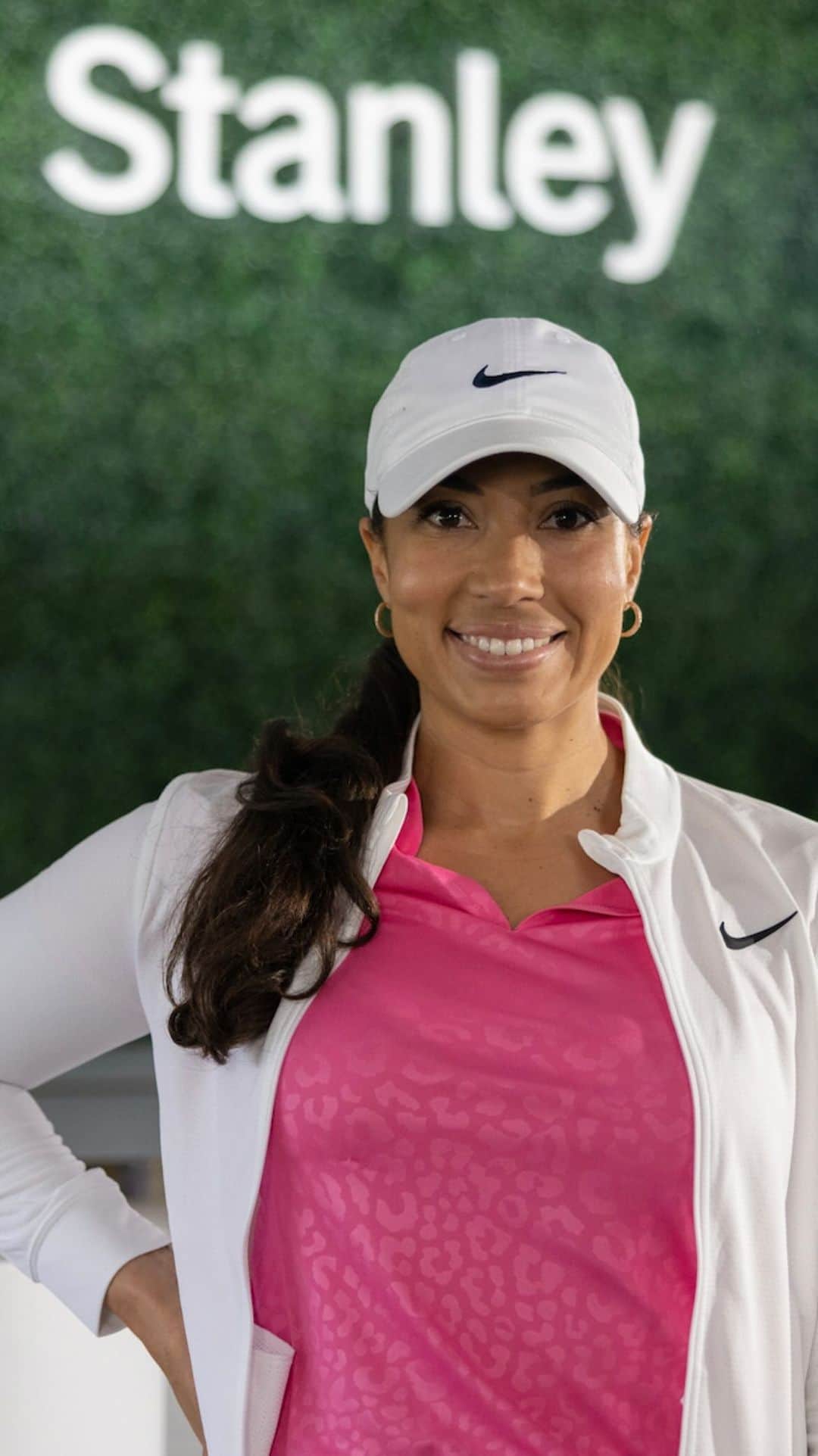 シャイエン・ウッズのインスタグラム：「Last school year, LPGA Tour Player & @morgan.stanley ambassador, @cheyenne_woods, met with some of our local First Tee – North Florida participants to help give advice & build confidence to the girls playing on their golf team. 🏌️‍♀️   Now, Cheyenne has recently welcomed her baby girl into the world & commits to continue sharing her wisdom to build her own game changer. ❤️   Congratulations to Cheyenne & best of luck to Moli, Riley & Morgan as they pursue their golf dreams!   #BuildingGameChangers #AMoreInclusiveTomorrowStartsToday」