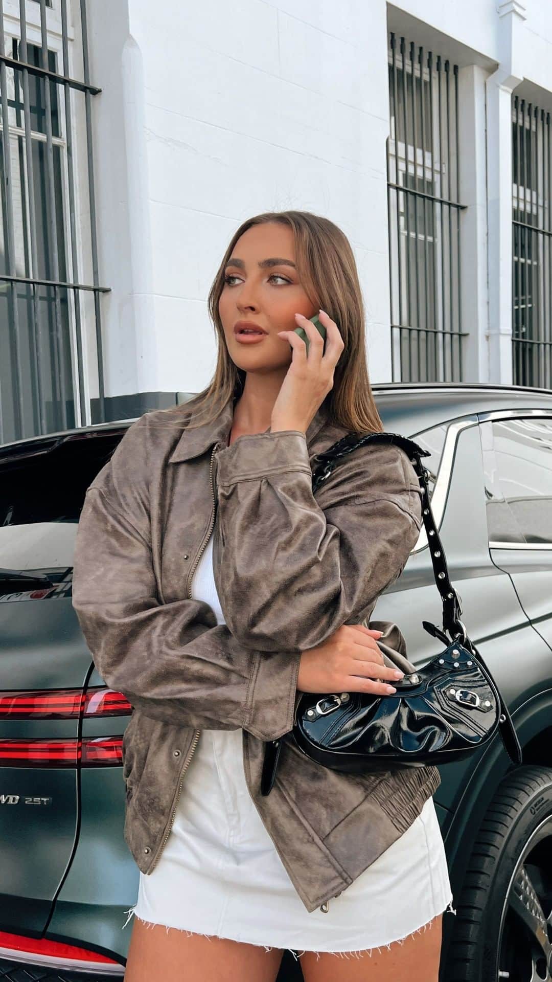Beginning Boutiqueのインスタグラム：「The jacket on everyone’s wishlist 🔥 The Lioness Kenny Chocolate Bomber Jacket is the must-have Fall essential! Available online now!」