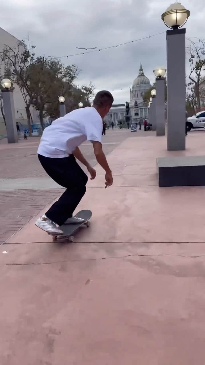 エフティーシーのインスタグラム：「👑 @chicobrenes @karl_watson_  UN Plaza, SF 🌉 #ftc #ftcskateboarding #forthecity #ftcsanfrancisco #ftcjp #ftctokyo #ftcnagoya #ftcosaka #ftcnewyork」