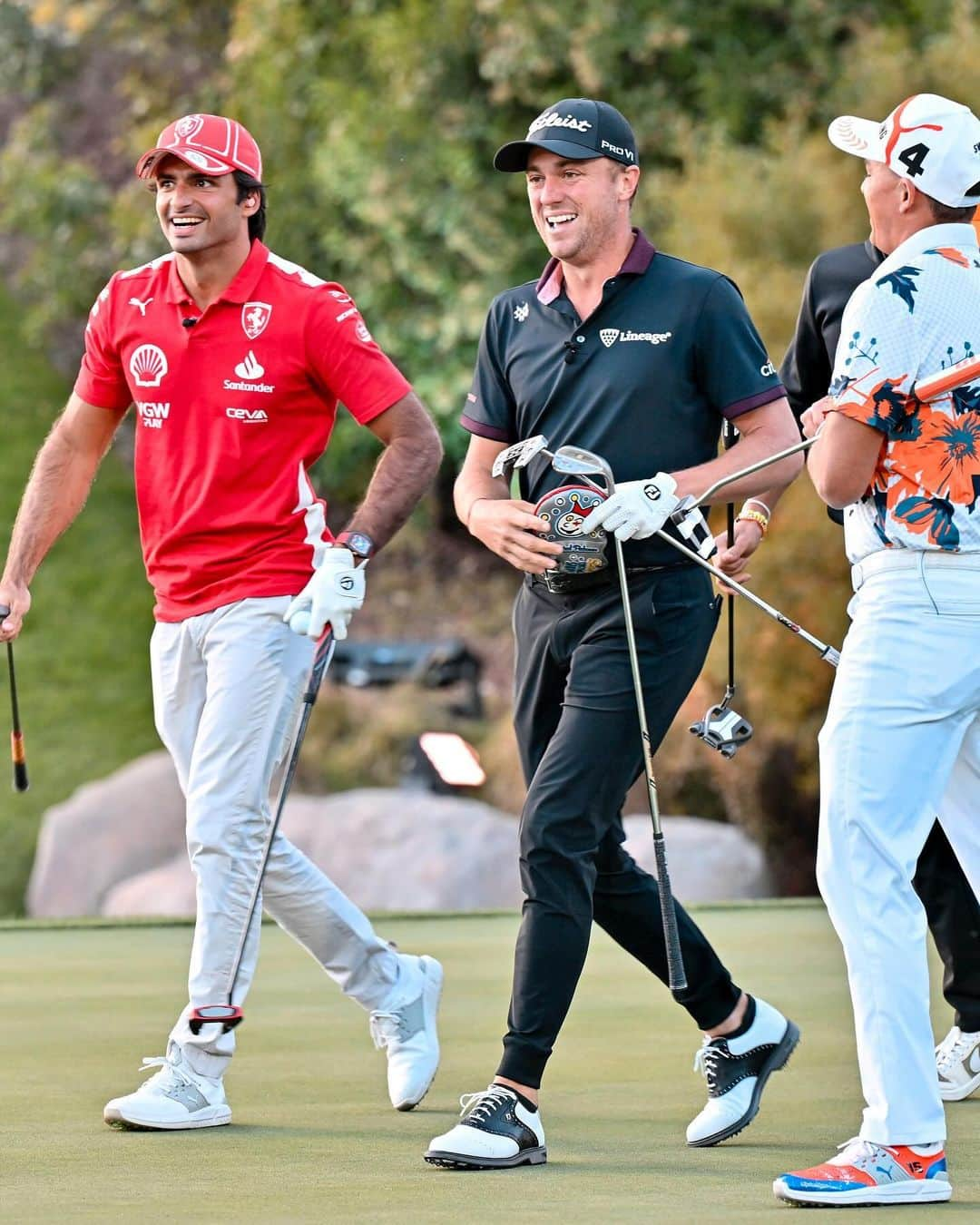 カルロス・サインツJr.さんのインスタグラム写真 - (カルロス・サインツJr.Instagram)「Champions of the first-ever @Netflix Cup! ⛳️🏆 Couldn't have asked for a better partner 💪🏻 @justinthomas34」11月16日 4時28分 - carlossainz55