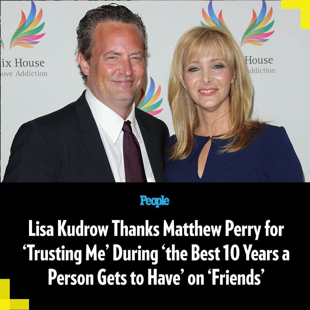 People Magazineさんのインスタグラム写真 - (People MagazineInstagram)「Lisa Kudrow is breaking her silence on the death of her friend and costar Matthew Perry. 🙏 "Thank you for showing up at work when you weren’t well and then, being completely brilliant," the "Friends" star wrote. For her full statement, tap the link in bio. | 📷: Paul Archuleta/FilmMagic」11月16日 4時46分 - people
