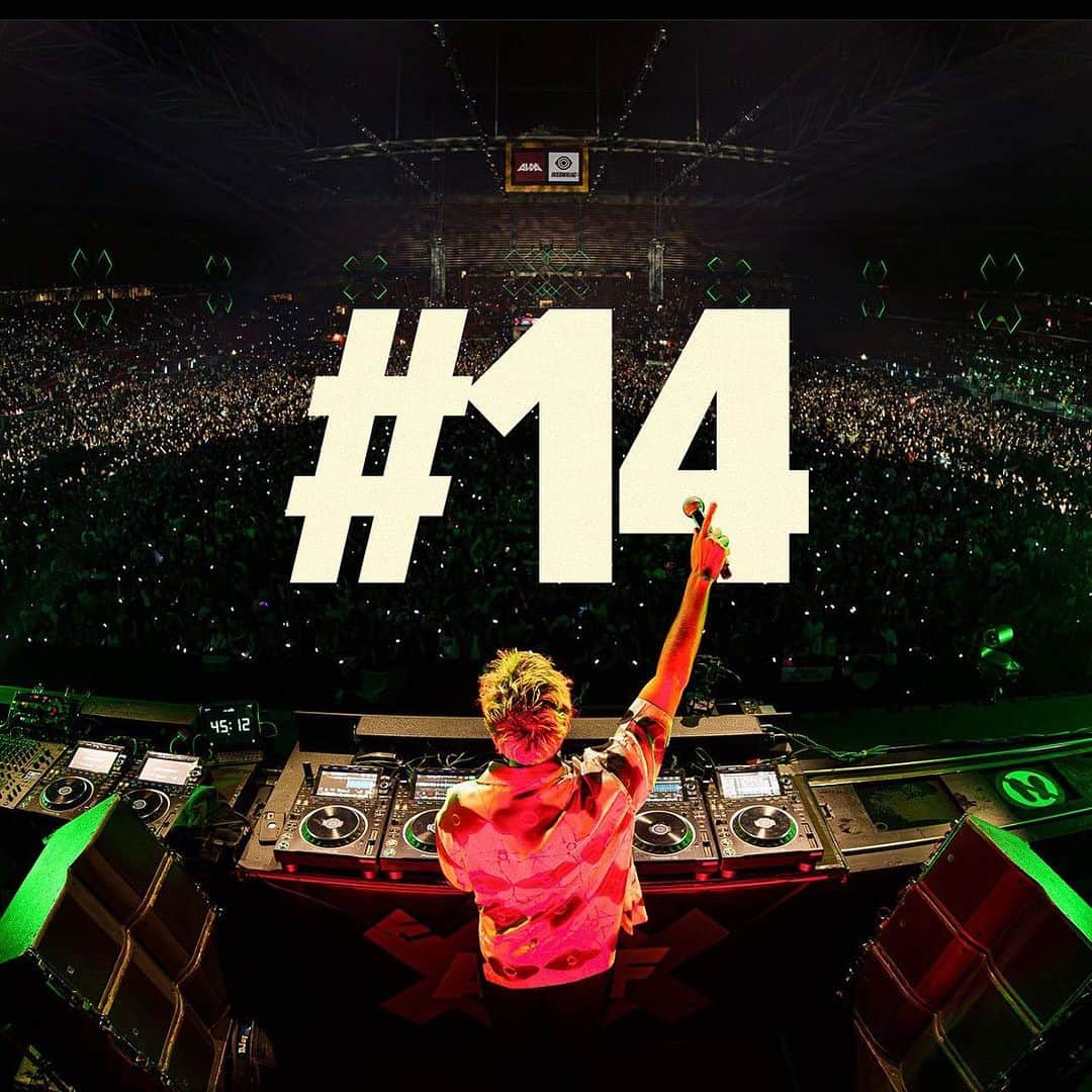 R3habのインスタグラム：「THANK YOU!! 🙏❤️‍🔥 NO. 14 @djmagofficial」