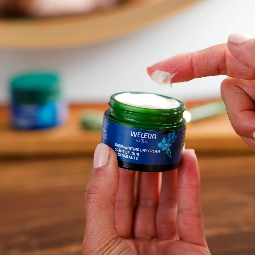 Weledaのインスタグラム：「Embrace the magic of our Rejuvenating Day Cream where its plant-rich formula targets the most visible signs of aging! 💙 Swipe through to discover how this formula works to rejuvenate your skin! ⁠ ⁠ Available at Weleda.com #WeledaSkin」