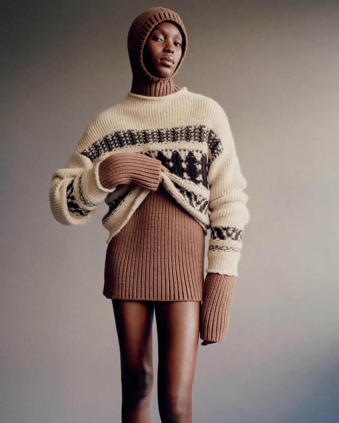 IMG Modelsさんのインスタグラム写真 - (IMG ModelsInstagram)「Sweater weather ❄️ Laura Reyes for the latest Harper’s Bazaar France 📸 Lola + Pani」11月16日 5時19分 - imgmodels