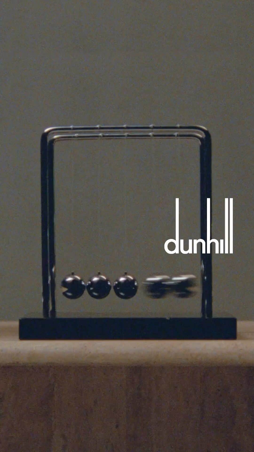 のインスタグラム：「Shaped by modernity and nurtured by classicism, this season’s campaign celebrates the hallmarks of dunhill; style, innovation, and excellence, perfected over 130 years of storied history.   Leveraging a unique heritage and rich archive, dunhill ensures uncompromising quality that endures time and trends – echoing the pioneering spirit of our founder, Alfred Dunhill.  #dunhillAW23」