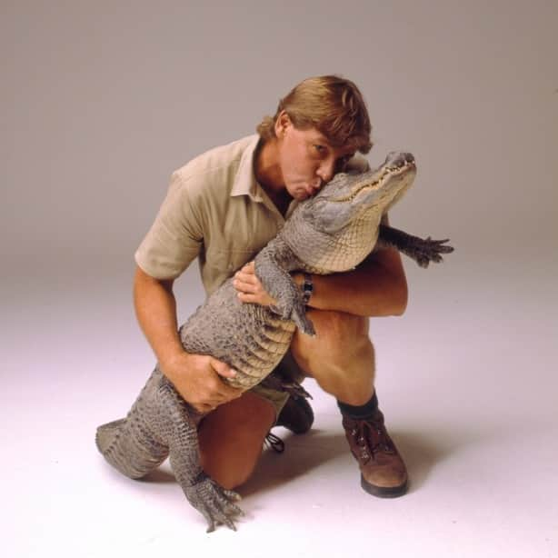 アニマルプラネットのインスタグラム：「"The message is simple: love and conserve our wildlife." - #SteveIrwin 💚🐊  #SteveIrwinDay #TheCrocodileHunter」