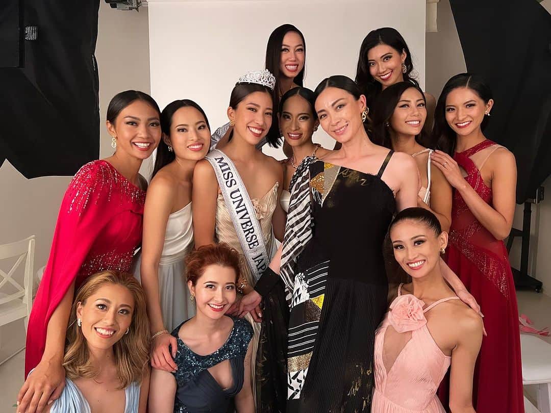 宮崎京のインスタグラム：「⁂  2023 Miss Universe...👑 I can't wait for the Preliminary Competition !!!  リオ @rio_miyazaki 、一生に一度の舞台を思いっきり楽しんで💕  みんなの想いをエネルギーに変えて、全力で挑んでね！  東京から応援しています✨  #missuniverse #72ndmissuniverse #preliminarycompetition #missuniversejapan #riomiyazaki」