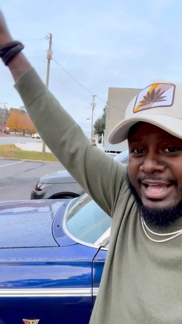 T-ペインのインスタグラム：「THATS how we ballin!! I need more garage space so I need to giveaway some of the @nappyboyautomotive cars I have. How should I do it??? 🚗 💨 thank you @carbaratlanta and everybody stay away from that 1930 Ford because I’m getting that too 😂!!」