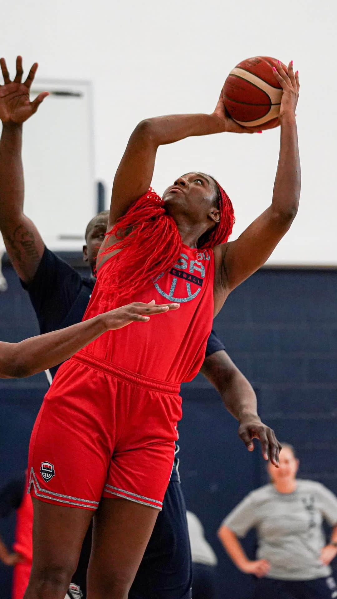 USA Basketballのインスタグラム：「Aliyah is all business 😤  @aliyah.boston mic’d up at 🇺🇸 #USABWNT Training Camp」