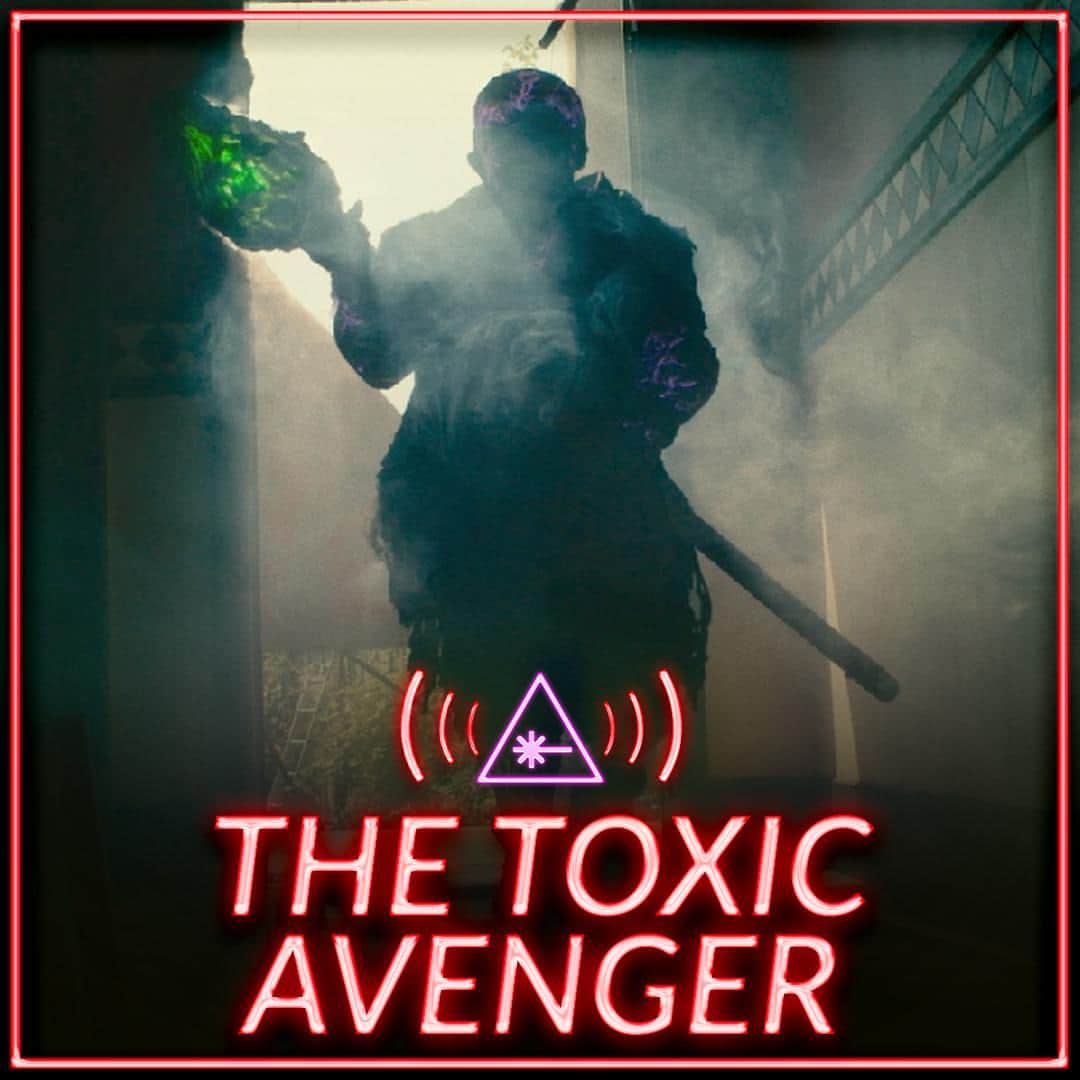 クリス・ハードウィックのインスタグラム：「The Toxic Avenger's writer-director @macon_blair on how he tackled reimagining a cult classic [plus his favorite splatter films]   listen in bio」
