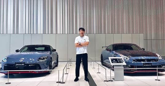 のインスタグラム：「11月25日、日産プリンス広島 大商談会の会場で、トークショーに参加します👍 ① 11時30分〜　② 14時30分〜 ニスモロードカーや、レースの事など、是非、見に来てください👍 広島でのトークショー、初ですね‼️ 僕も楽しみです。 お待ちしています😊  https://np-hiroshima.nissan-dealer.jp/corp/nph70th.html」