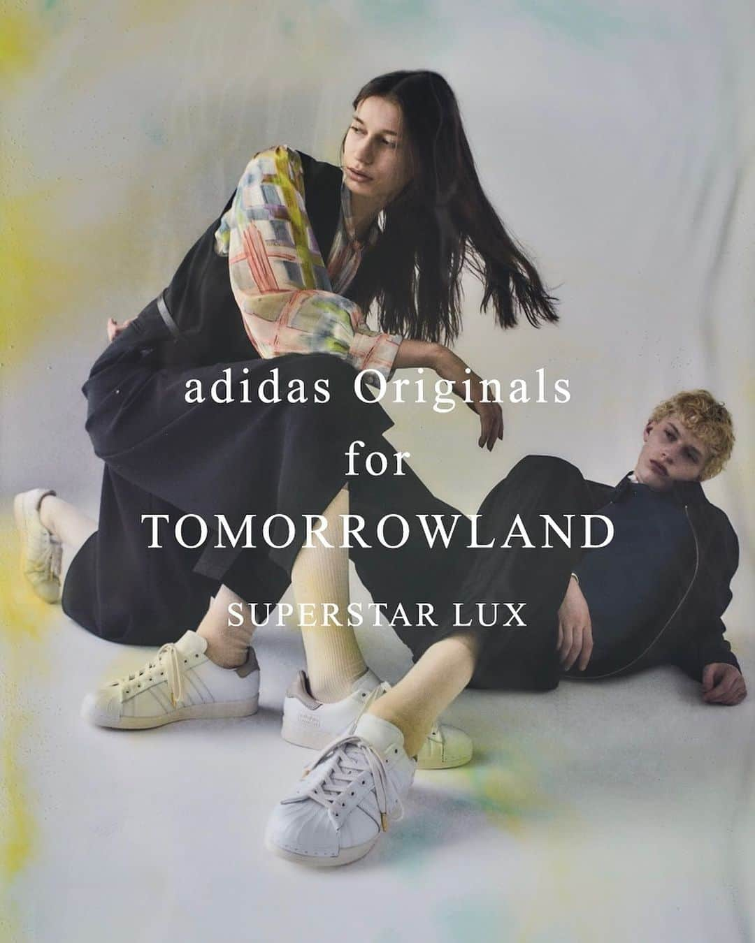 TOMORROWLAND_Womensのインスタグラム：「⁡ ⁡ adidas Originals for TOMORROWLAND SUPERSTAR LUX 11.16 RELEASE. ⁡ 第5弾となる今回は、 バスケットボールシューズとして誕生し、 ストリートやヒップホップシーンで人気を集めた SUPERSTARをベースにしたエクスクルーシブモデル。 ⁡ プレミアムな素材を各パーツに使用し、 カラートーンやクオリティを 『SUPERSTAR LUX』としてアップデートしました。  ⁡ ⁡ #tomorrowland_jp #tomorrowland_womens #tomorrowland #adidas #superstar #トゥモローランド」