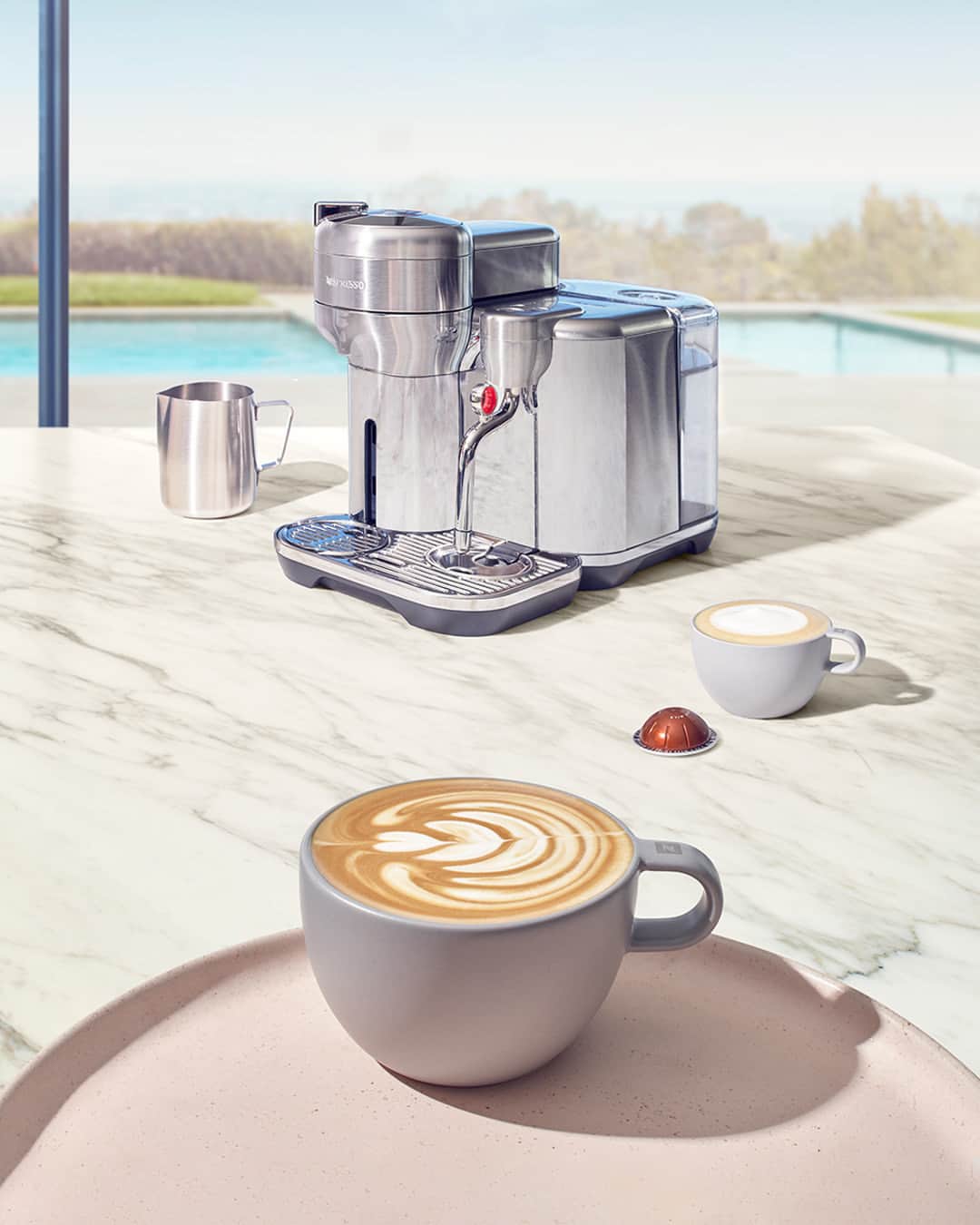 Nespressoのインスタグラム：「Milk, iced, lungo, ristretto or espresso… Vertuo’s variety is simply unmatched. Enjoy over 30 ranges of coffee styles, blends and formats and live an #Incomparablecoffeeexperience  #UnforgettableTaste #Incomparablecoffeeexperience」