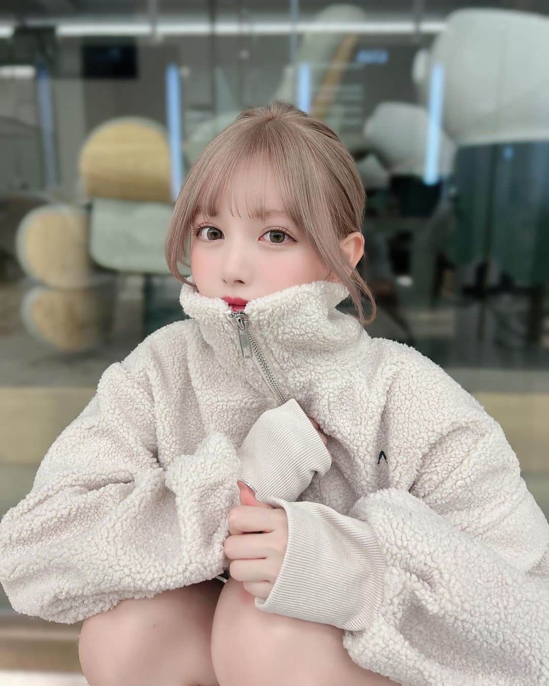 若林萌々さんのインスタグラム写真 - (若林萌々Instagram)「髪色カワイイ🤍⛄️」11月16日 17時42分 - wakabayashimomo