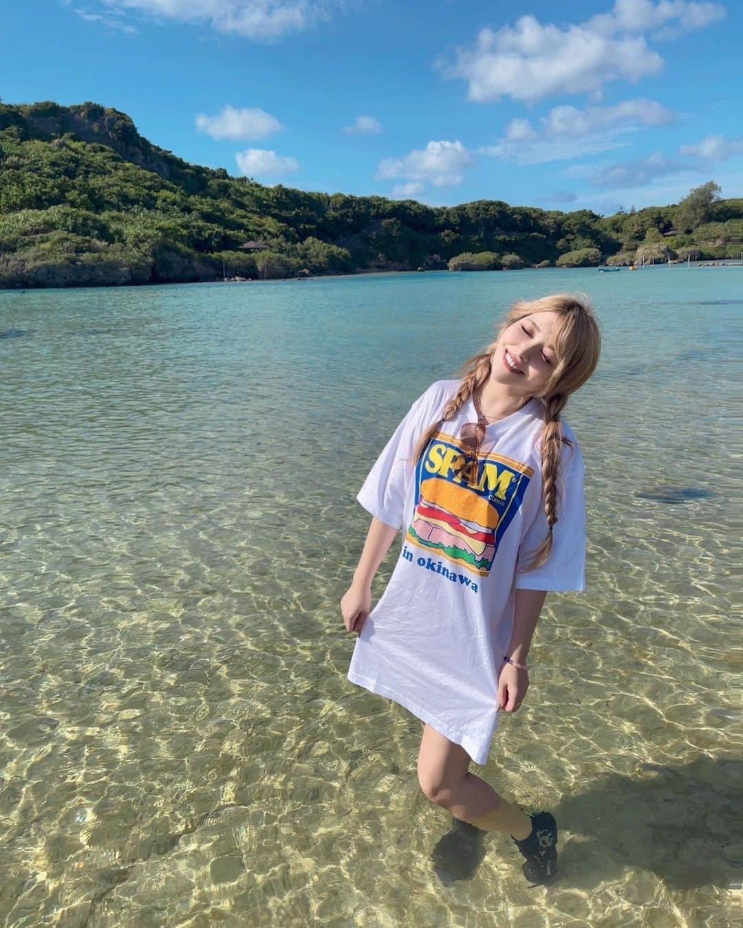 芹野莉奈さんのインスタグラム写真 - (芹野莉奈Instagram)「宮古島🏖️旅行編✈️ 　 　 ※ まさかの宮古島で体調不良になりほぼホテルで寝込んでいたのも思い出です😷涙 　 　 　 #沖縄 #沖縄離島 #宮古島 #沖縄旅行 #宮古島旅行 #宮古島観光 #宮古島ブルー #海 #砂山ビーチ #海岸 #インギャービーチ #観光地 #11月の沖縄」11月16日 17時52分 - serinorina