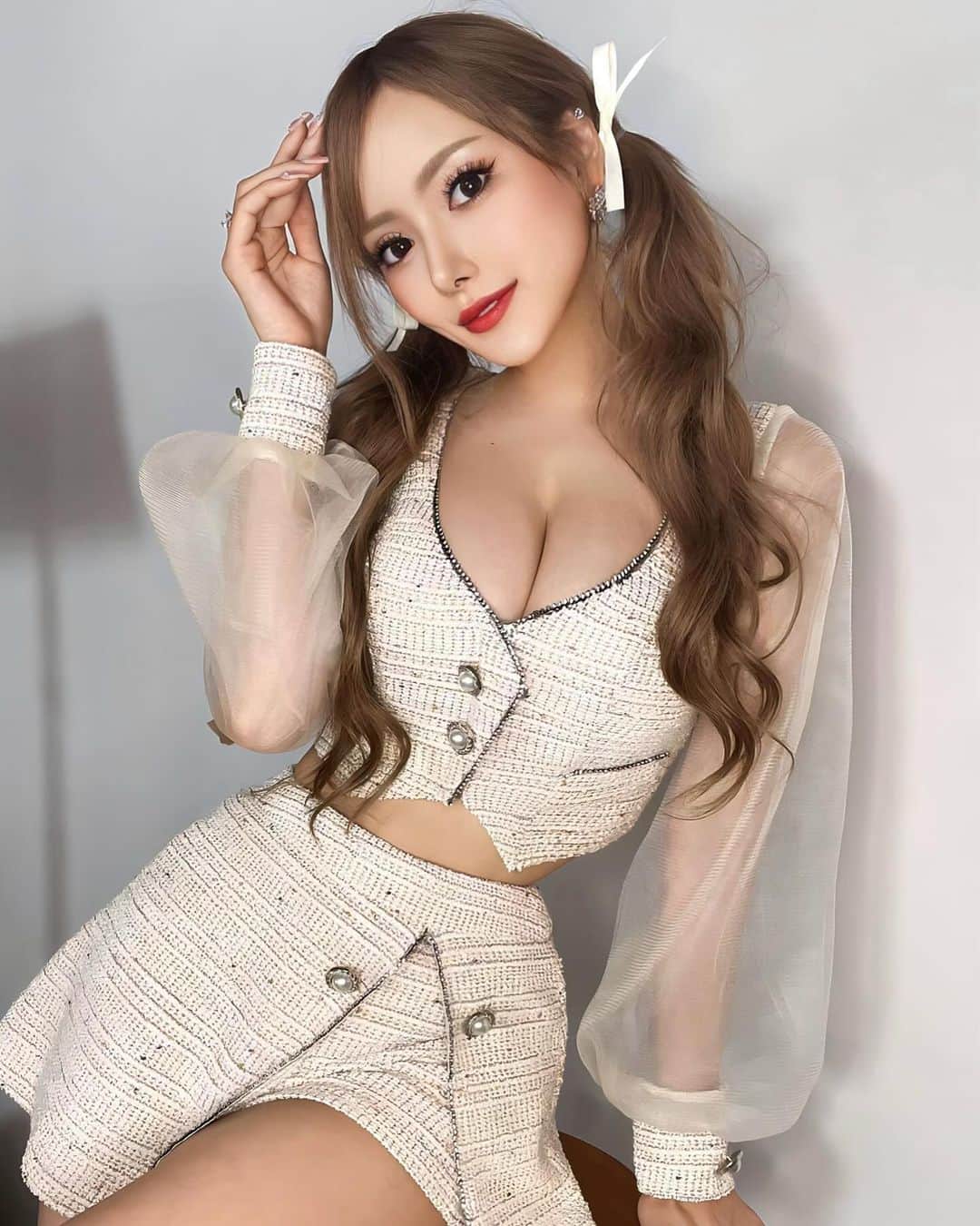 葉月芽生のインスタグラム：「最近はツーピースが人気だよー👼🏻🤍」