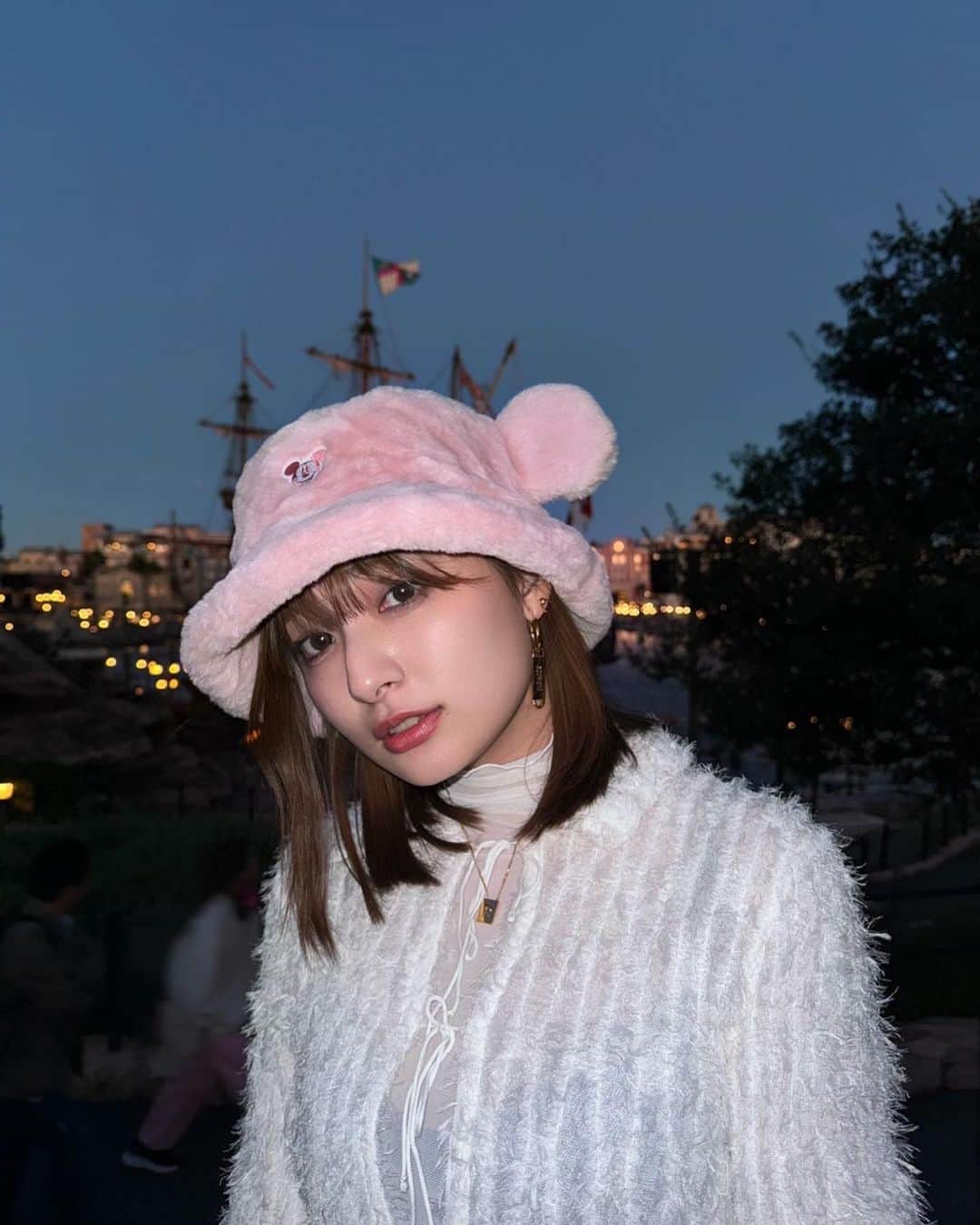吉川愛のインスタグラム：「☺︎ #絶対に行きすぎてるででにーしー 🩷🩵」