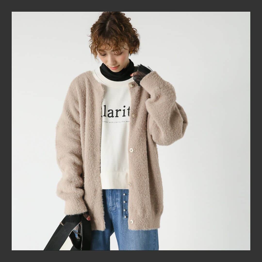 Lugnoncure（ルノンキュール）さんのインスタグラム写真 - (Lugnoncure（ルノンキュール）Instagram)「.  ◆CAN BLACK FRIDAY◆ ⁡ 11/16(木)～11/26(日)限定のお得なイベントを開催！ ⁡ 今から使える冬物アイテムが特別価格でお求めいただけます。 ぜひこの機会に冬のお買い物をお楽しみください♩ ⁡ —————————————— ⁡ 〇フェザーミドル丈スナップ釦カーディガン No.1610256 ▶ブラックフライデー特別価格 ¥4,400(tax.incl) ⁡ 〇ワイドリブ切替ボトルネックニット No.1610262 ▶ブラックフライデー特別価格 ¥2,970(tax.incl)  —————————————— ⁡ その他お買い得なアイテムも多数ご用意しております。 ぜひお近くのショップへお立ち寄りください。 ⁡ #lugnoncure #ルノンキュール #ブラックフライデー #キレイめカジュアル #オフスタイル #休日コーデ #大人カジュアル #カジュアルコーデ #トレンド #2023aw #canshopig」11月16日 18時01分 - lugnoncure