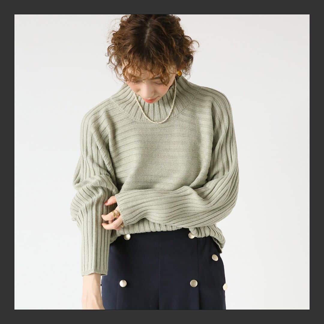 Lugnoncure（ルノンキュール）さんのインスタグラム写真 - (Lugnoncure（ルノンキュール）Instagram)「.  ◆CAN BLACK FRIDAY◆ ⁡ 11/16(木)～11/26(日)限定のお得なイベントを開催！ ⁡ 今から使える冬物アイテムが特別価格でお求めいただけます。 ぜひこの機会に冬のお買い物をお楽しみください♩ ⁡ —————————————— ⁡ 〇フェザーミドル丈スナップ釦カーディガン No.1610256 ▶ブラックフライデー特別価格 ¥4,400(tax.incl) ⁡ 〇ワイドリブ切替ボトルネックニット No.1610262 ▶ブラックフライデー特別価格 ¥2,970(tax.incl)  —————————————— ⁡ その他お買い得なアイテムも多数ご用意しております。 ぜひお近くのショップへお立ち寄りください。 ⁡ #lugnoncure #ルノンキュール #ブラックフライデー #キレイめカジュアル #オフスタイル #休日コーデ #大人カジュアル #カジュアルコーデ #トレンド #2023aw #canshopig」11月16日 18時01分 - lugnoncure