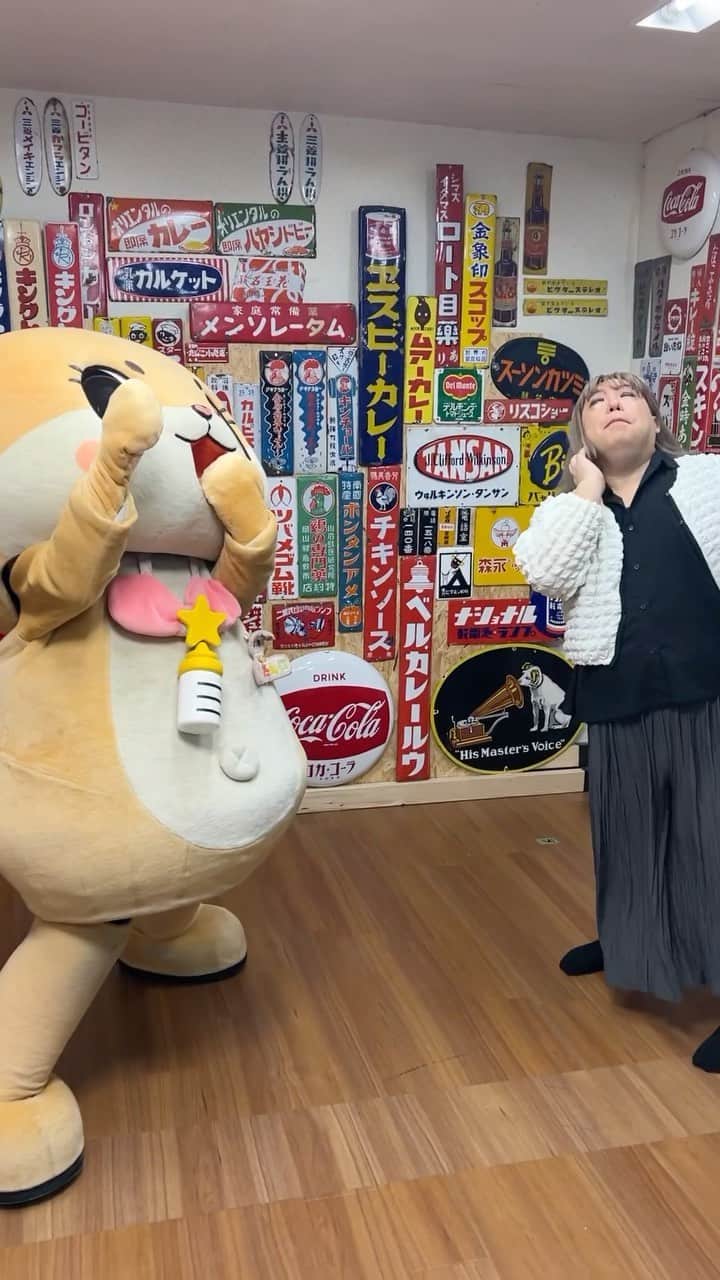 ちぃたん☆のインスタグラム：「@dufayel_ モスコちゃんとおままごとしましたっ☆何も落ちてきませんよっ☆ちぃたん☆ですっ☆」