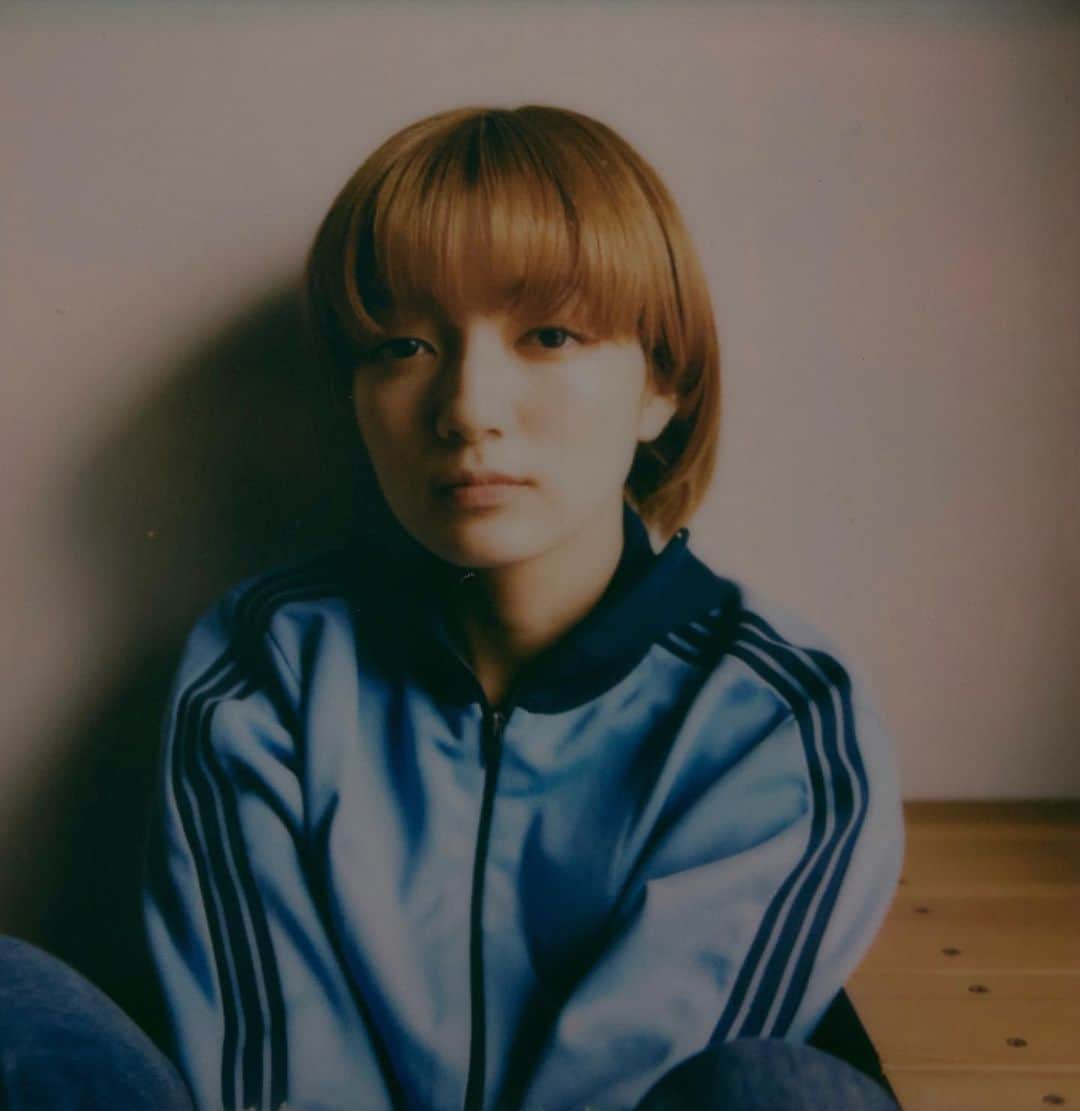 コハラタケルのインスタグラム：「model : @___oishiikimuchi  Hair and Make up : @y_.y__.y  Photography： takeru kohara」