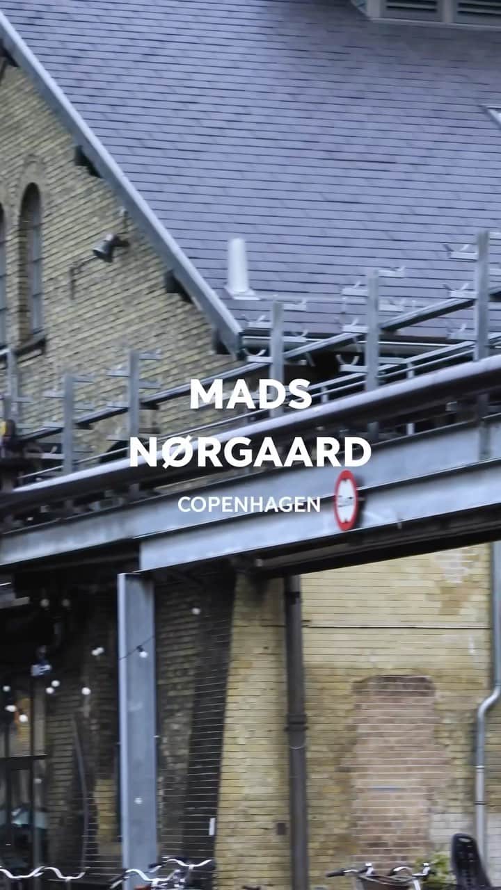 マッツノーガードのインスタグラム：「@madsnorgaard - A Copenhagen brand since 1986.  #madsnorgaard」