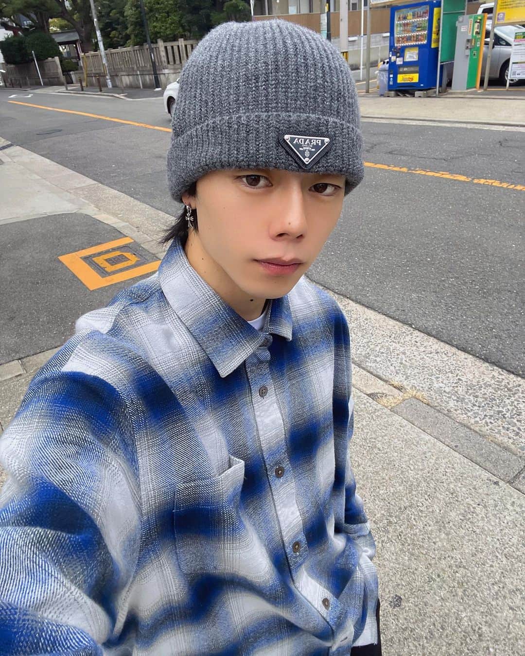 しょーきのインスタグラム：「もう秋終わり！？😟 みんな秋どこ行ったー？🍂🐿️🪵」