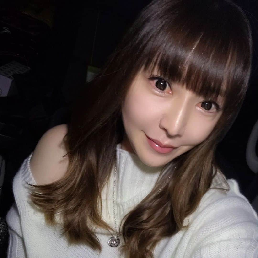 酒井美佳のインスタグラム：「⁡ ⁡今日は美容院でカラーしてきて、⁡ ⁡⁡ ⁡今からちょっと兵庫県へ😋⁡ ⁡⁡ ⁡」