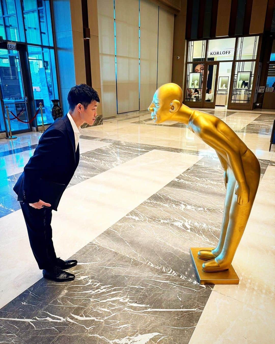 亀田興毅さんのインスタグラム写真 - (亀田興毅Instagram)「この度のウズベキスタン出張で、WBCのマウリシオ・スレイマン会長や世界各国のプロモーターとの人間関係ができた。刺激と実りと学びがあった。今後の3150FIGHTに役立てたい。ありがとうウズベキスタン🇺🇿‼️」11月16日 18時50分 - kokikameda