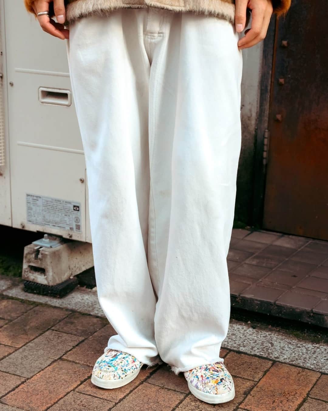 Fashionsnap.comさんのインスタグラム写真 - (Fashionsnap.comInstagram)「Name: 丹　健人⁠ Age: 23⁠ Occupation: 古着屋スタッフ⁠ ⁠ Jacket #INSCRIRE⁠ Pants #MARITHEFRANCOISGIRBAUD⁠ Shoes #RalphLauren⁠ ⁠ Photo by @s._.uji⁠ ⁠ #スナップ_fs #fashionsnap #fashionsnap_men」11月16日 10時00分 - fashionsnapcom