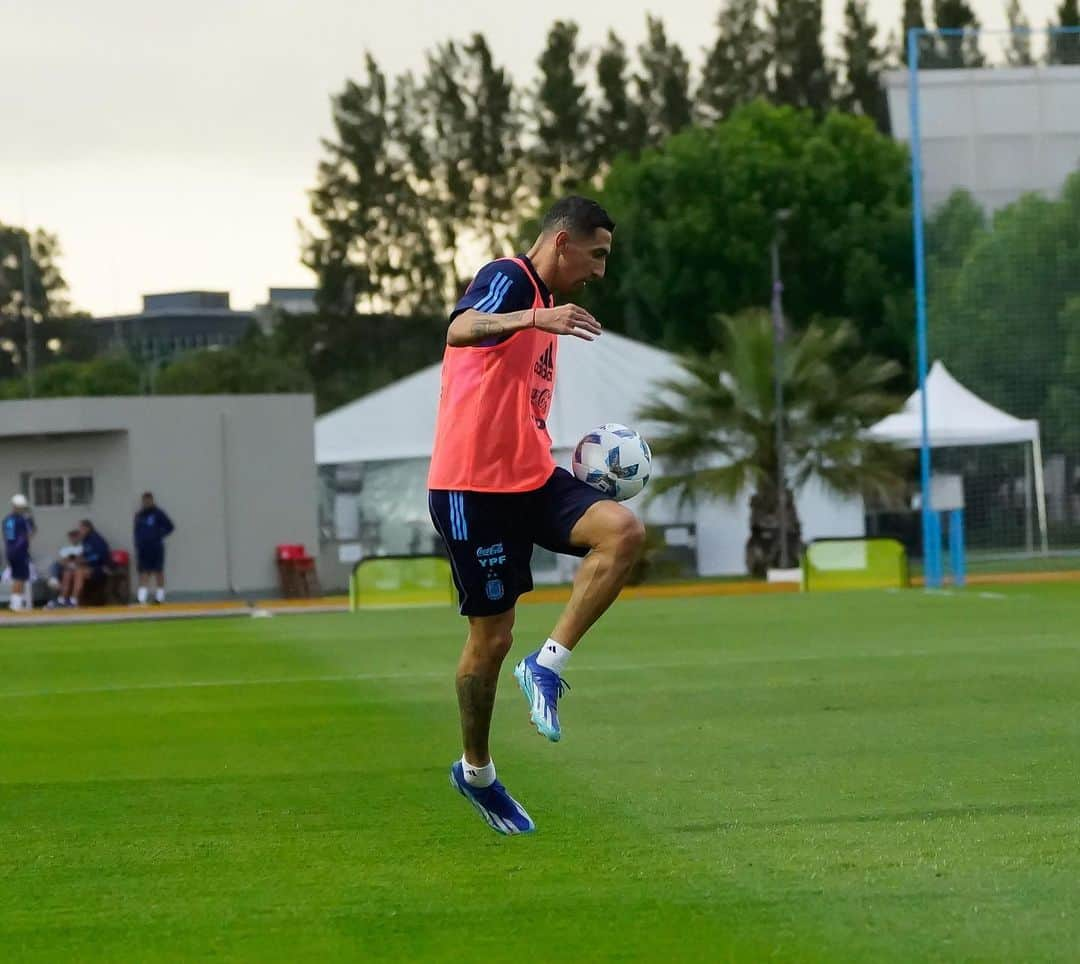 アンヘル・ディ・マリアのインスタグラム：「⚽️❤️🔥🤩」