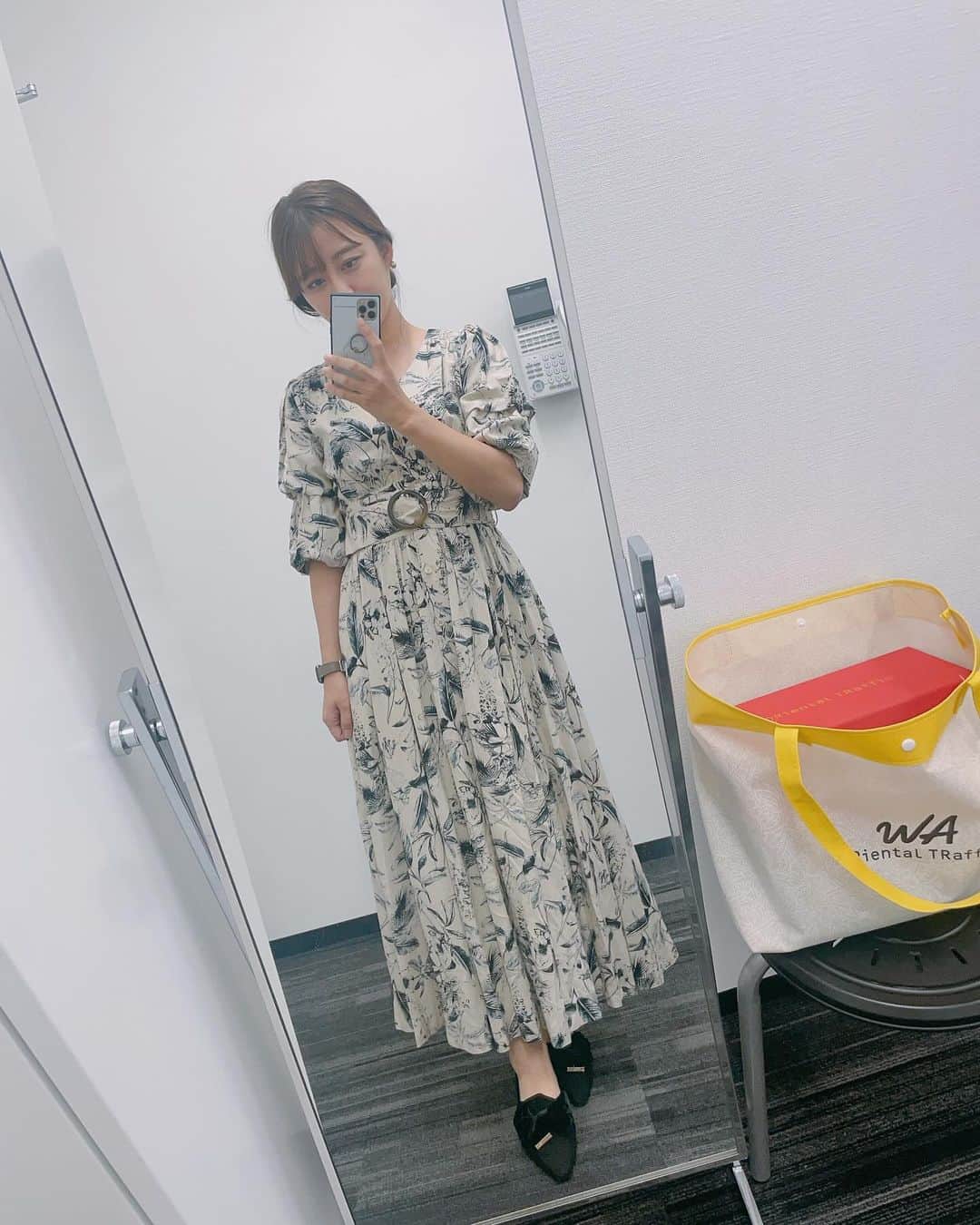 枡田絵理奈のインスタグラム：「そーだったのかンパニー衣装👗 @coel.official  です❣️  ヨンアさん大好きなのでテンション上がる🙈 靴は @randa ピアスは @stellarhollywood @unchained.jp」