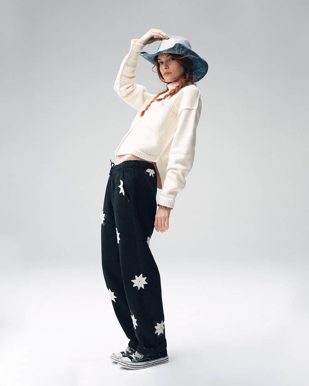 freepeopleのインスタグラム：「The spirit of the season. Link in bio to shop gifts and explore our Spirited collection.」