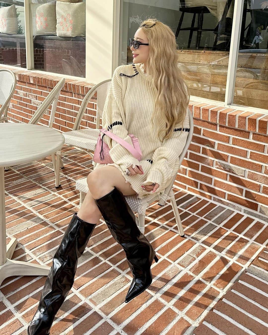 のインスタグラム：「. ✔︎Travis knit ¥13,200(tax in)  model @pink_mirror9  158cm   #MIRROR9 #ミラーナイン」