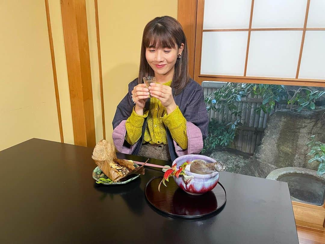 東條麻依子さんのインスタグラム写真 - (東條麻依子Instagram)「11月19日のプライドは 白菊酒造！ . 日本酒🍶を炭酸で割る &Sodaを開発！飲みやすくて美味しいのです！ . また、水・米・技にこだわった白菊酒造のお酒を秋の味覚と一緒にいただきました🍁最高でした〜〜！ . 差別化を図るため 白菊酒造が10年かけて復活させた酒米があります🌾 詳しくは番組で！ . #白菊酒造#日本酒#秋の味覚#食欲の秋#日本酒の炭酸割り#プライドせとうち経済のチカラ」11月16日 11時19分 - maiko_tojo