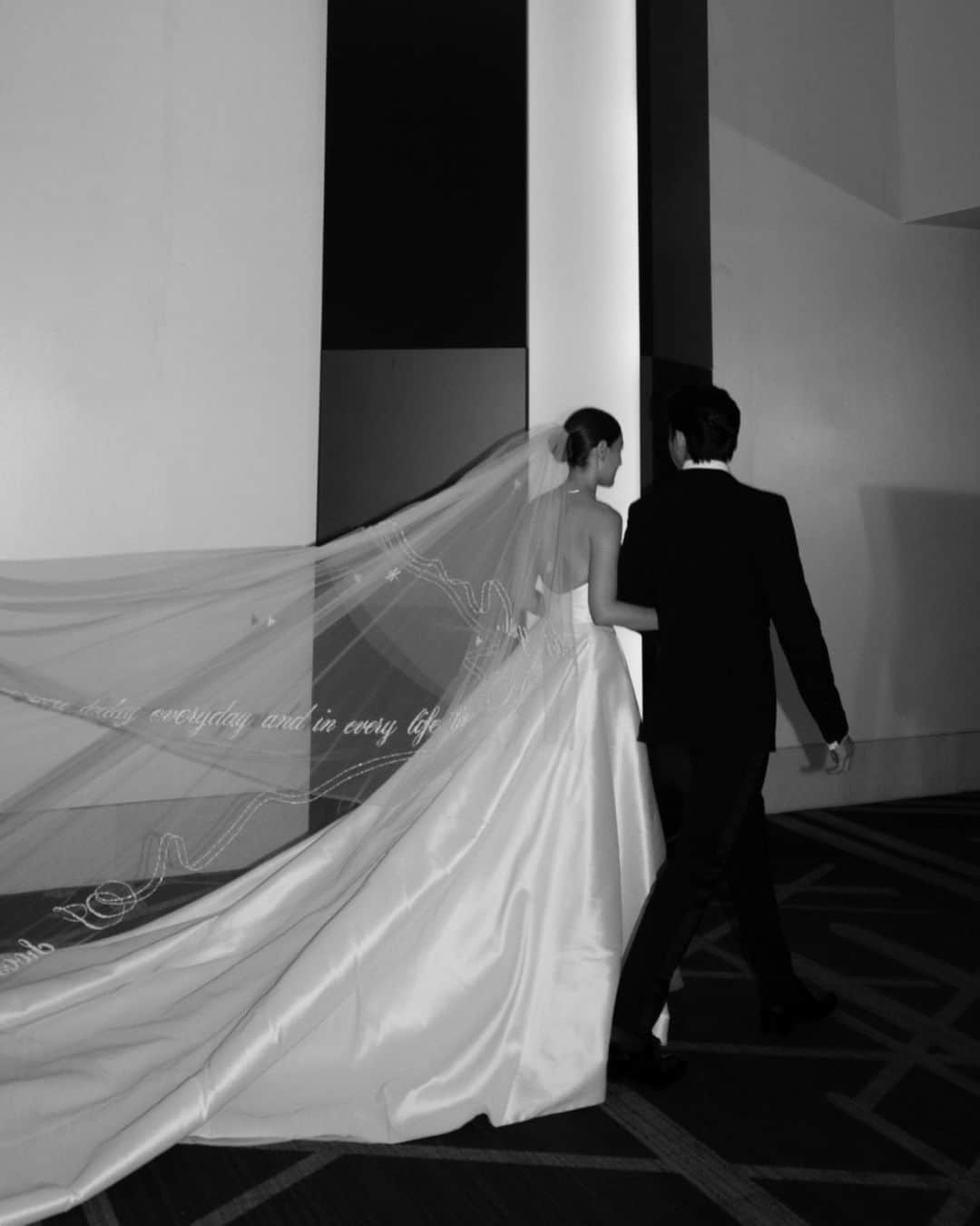 キンバリー・アン・ウォーテマス・ティアムシリのインスタグラム：「I choose you today everyday and in every lifetime, I’ll choose you only you.. @mark_prin 🤍  Snaps by @nawaphon_present」