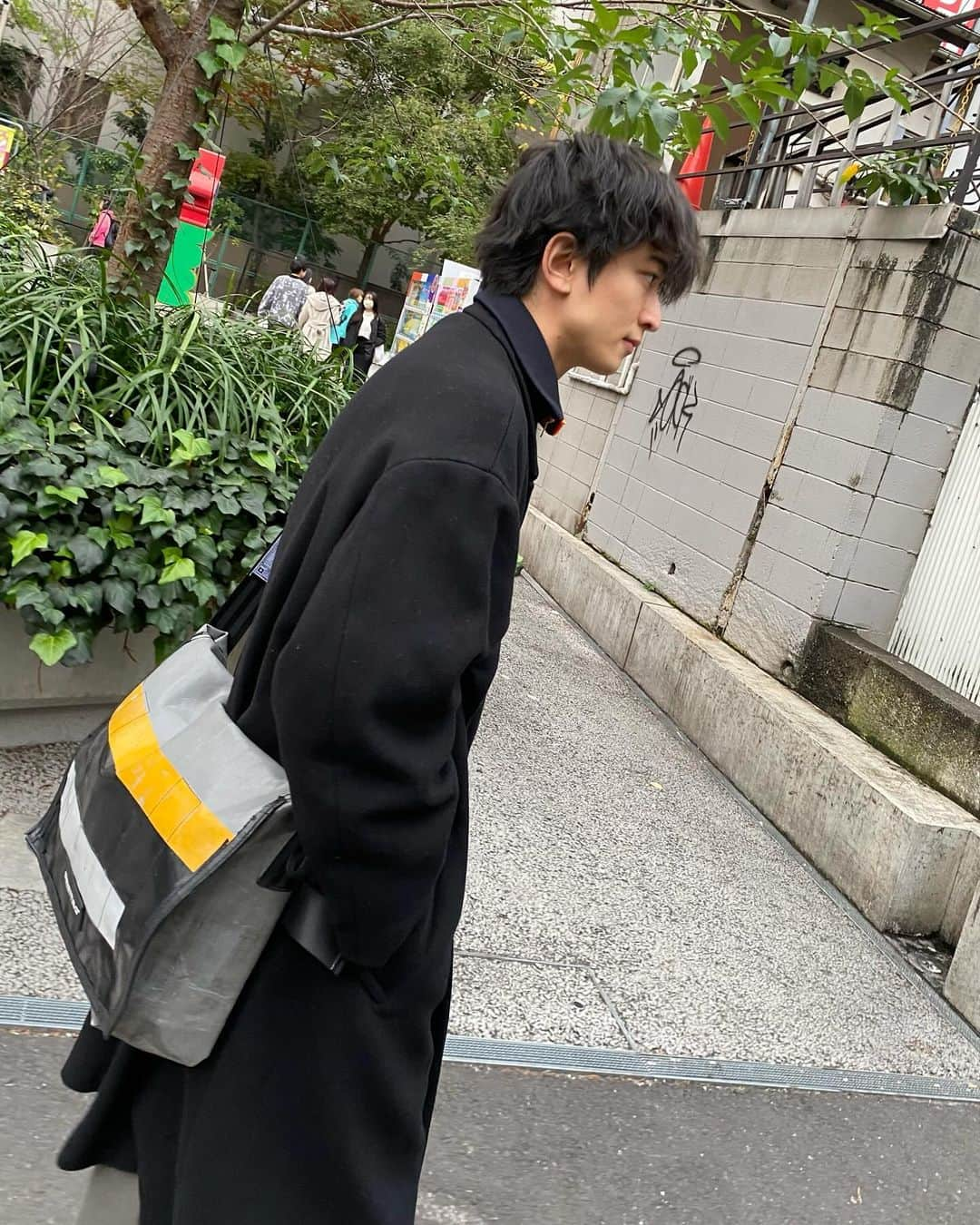 山口葵のインスタグラム：「🚶🏻‍♂️≡🚶🏻‍♂️」