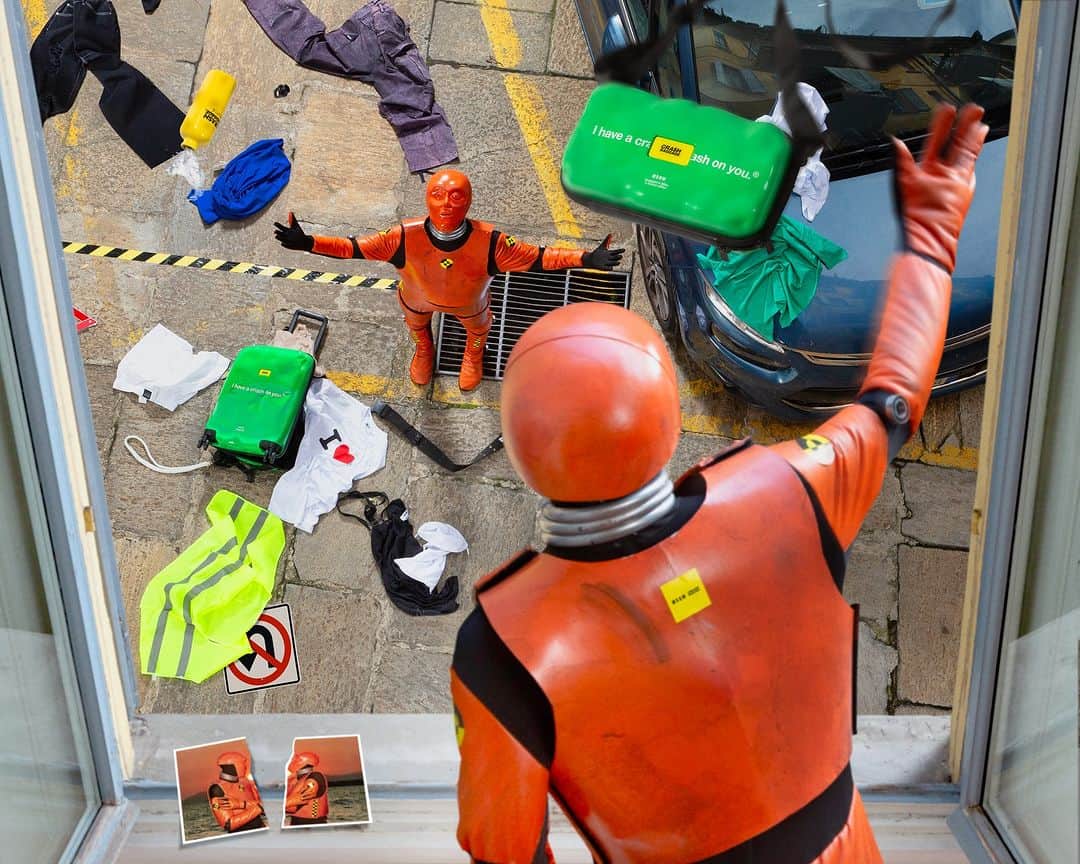 エムエスジーエムのインスタグラム：「Chapter 3 - “The Goodbye”  There’s always a crash when you say goodbye to a crush.  Starring: MSGM x CRASH BAGGAGE - Icon Cabin Bag  MSGM x CRASH BAGGAGE - Mini Icon  Now available online and in-store.  #MSGMxCRASHBAGGAGE  @massimogiorgetti  @crashbaggage  @kyyyyyyyyyyyyyyyyyyyyle   *no crash dummies were harmed during the realisation of this photo」