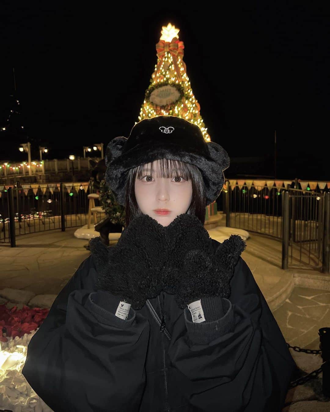 なえなののインスタグラム：「クリスマス一緒にすごそ〜よ〜🎄」