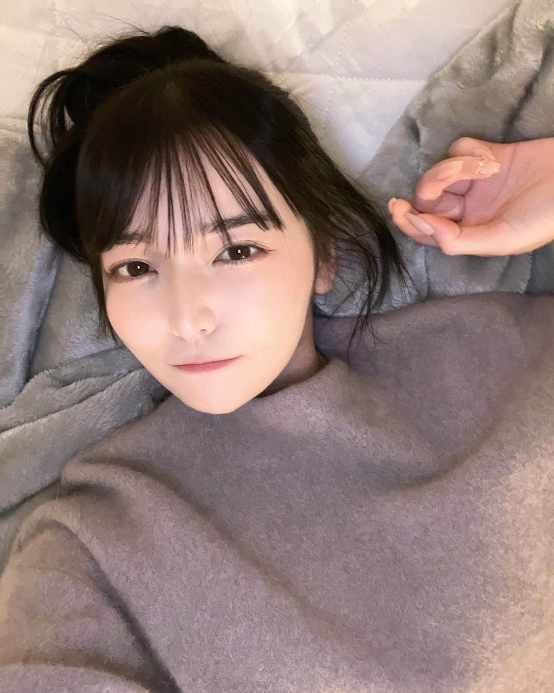 藍崎ゆきなさんのインスタグラム写真 - (藍崎ゆきなInstagram)「最近寒すぎて新しい毛布買いました！ ． ． ． #黒髪  #冬コーデ #ファッション#ファッションコーデ#chico #可愛い #美しい #地下アイドル #アイドル #いいね返し #地下アイドル #팔로우반사 #좋아요 #fff #cute #fate #instagood #l4l #f4f #ootd #fashion #fashionstyle #ivory」11月16日 14時13分 - yukinababy2