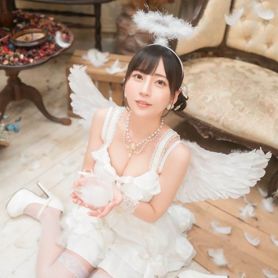 カプセルエージェンシーのインスタグラム：「コミックマーケット103に七沢みあ【ななさわーるど】出展が決定しました。   【イベント名】 コミックマーケット103 コミックマーケット公式 https://www.comiket.co.jp/ 【開催場所】 有明・東京国際展示場 (東京ビッグサイト) 【出展ブース名】 ななさわーるど 【出展日】 2023年12月31日(日) 【出展場所】 東地区 “a” ブロック 08ab（2スペース） 【お品書き】 準備中 後日お知らせいたします。  #七沢みあ #七沢美亚 #MiaNanasawa #나나사와미아 #NanasawaMia @miananasawa_official   ✼••┈┈••✼••┈┈••✼••┈┈ #AV女優 #セクシー女優 #オンラインイベント #モデル #タレント」
